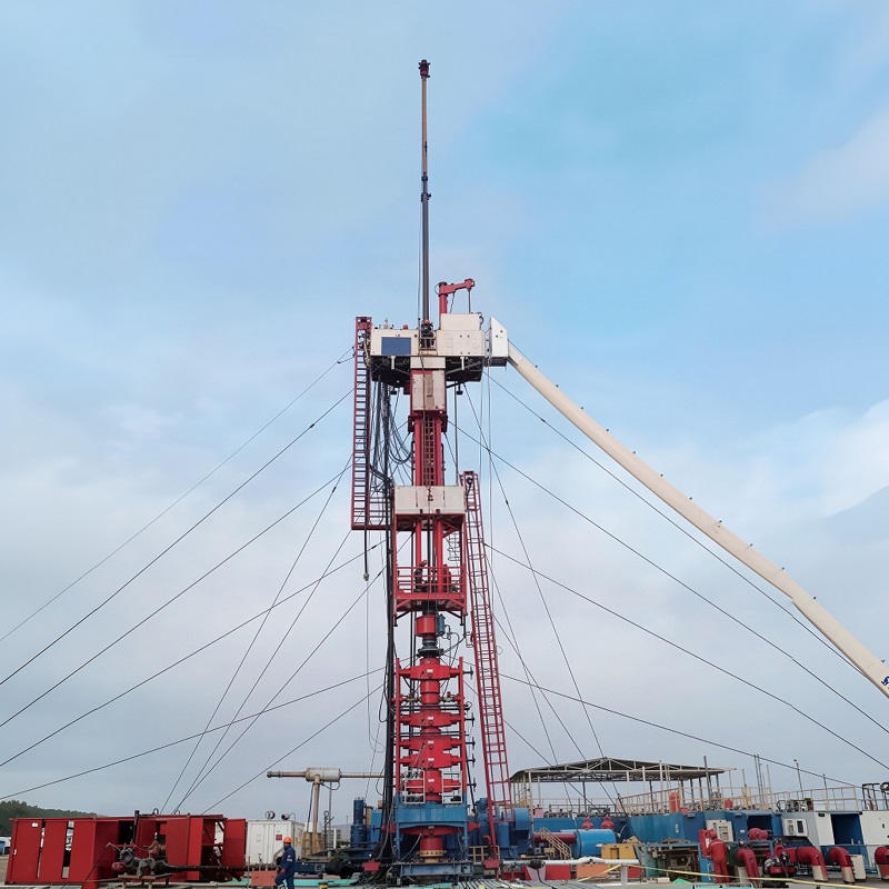 Snubbing Unit For Deep Oil And Gas Extraction