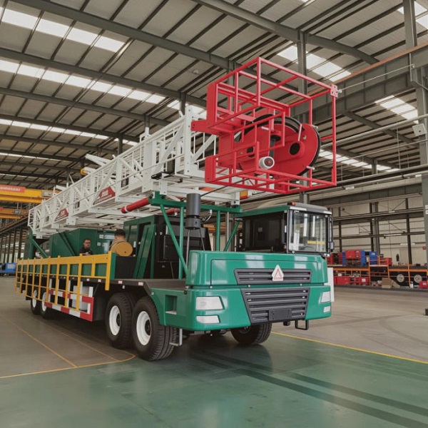 mobile workover rigs reference image 2